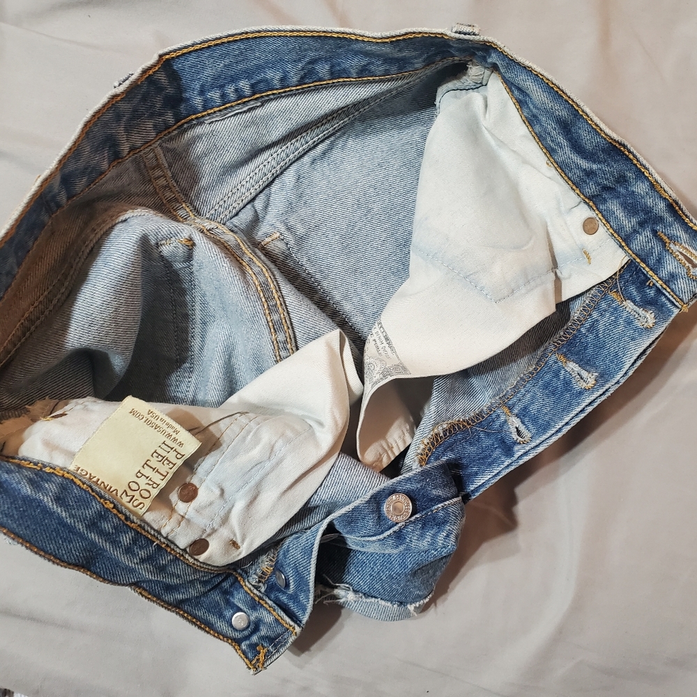 Petros Vintage Levi's distressed 501xx cut off denim - Picture 11 of 11